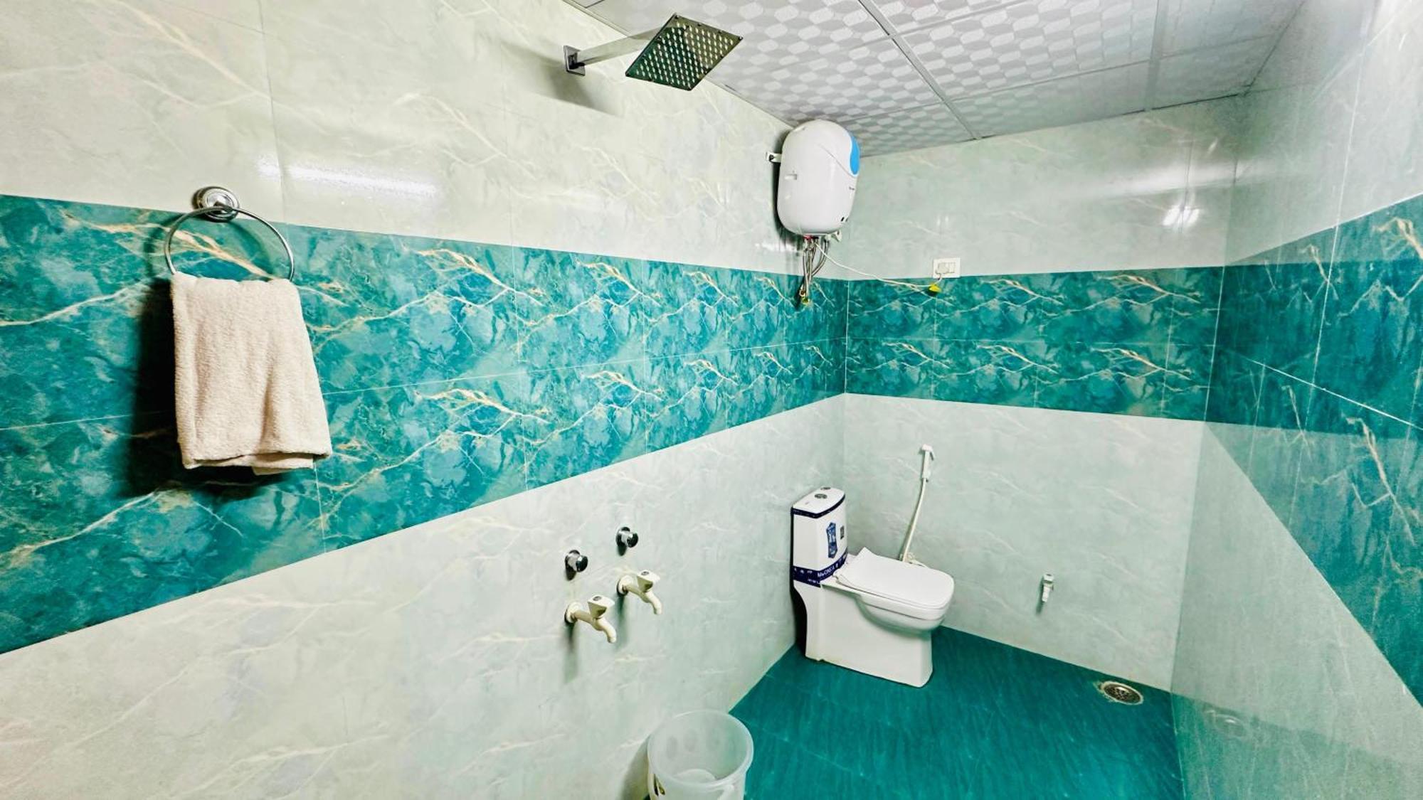 Dr White House - Noida Sector 18 Hotel Eksteriør billede